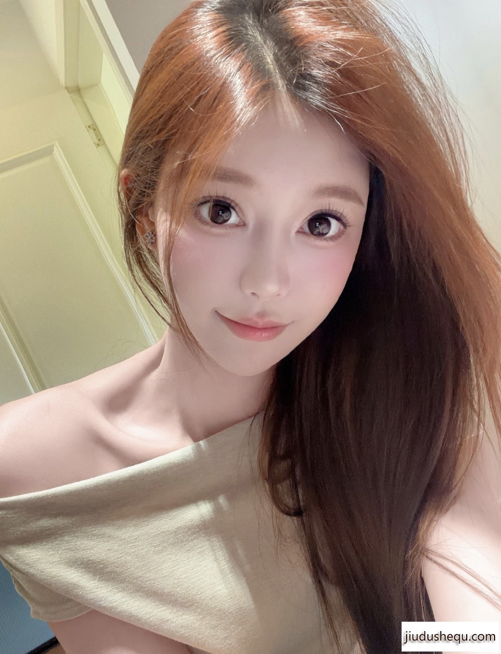 B8A7CEBF6AE86C69F6B9044160CA2E04.jpg