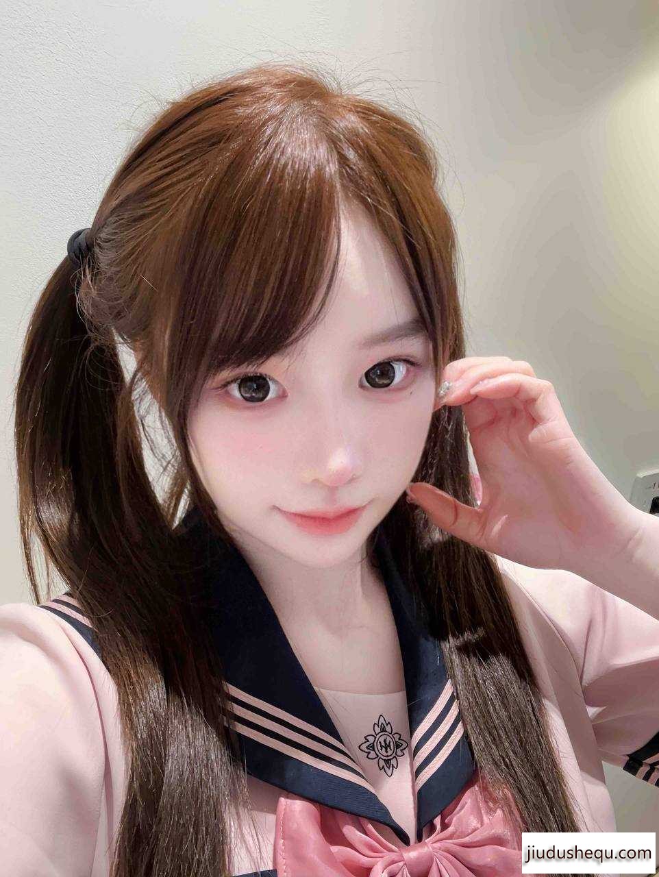 170549ebwvpxooiol4j2os.jpg