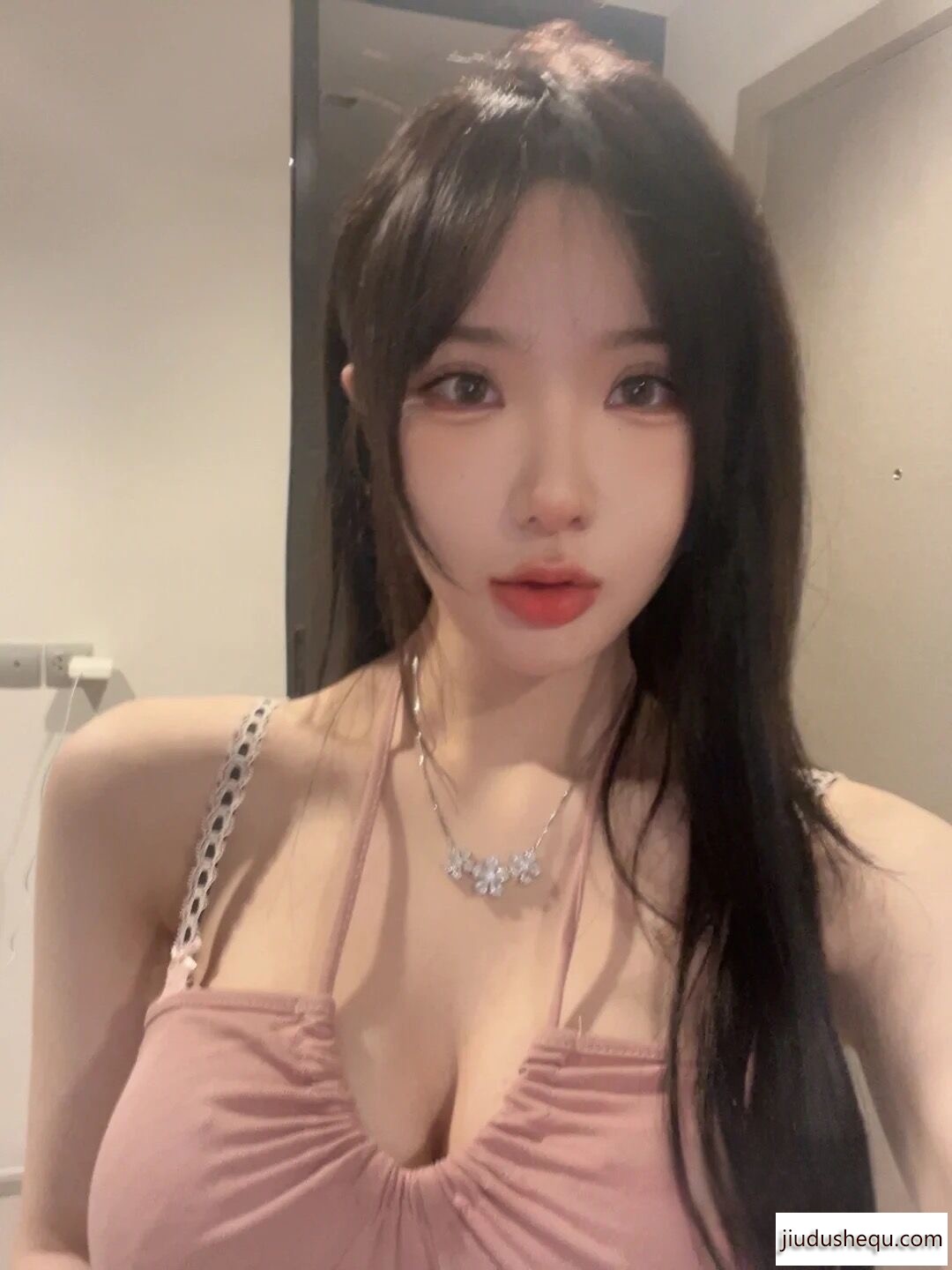 104619c3238ggsgss3w3zo.jpg