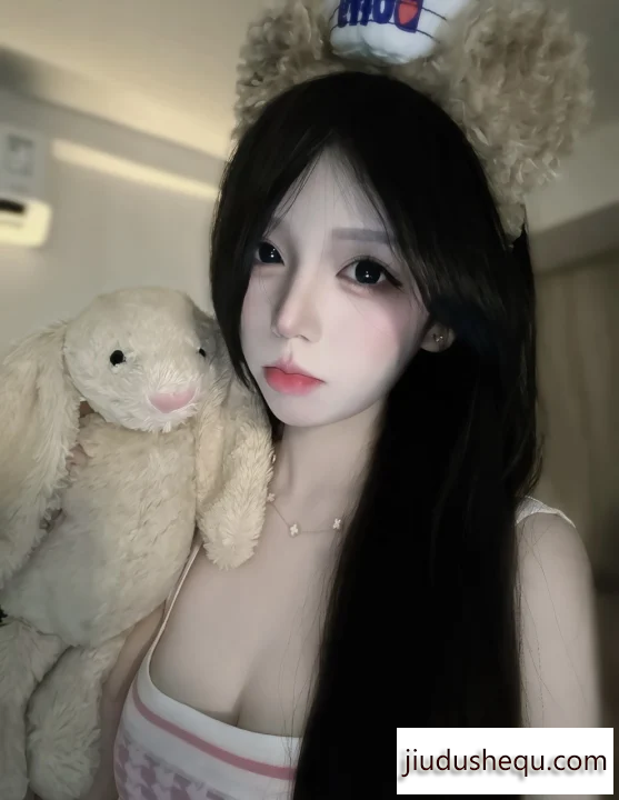 975caf03ea154555a830a5beafe84988.png